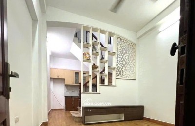 Bán nhà Yên Hòa, Cầu Giấy – dân xây – 30m2, 5 tầng, mt 3,8m – nhỉnh 6 tỷ